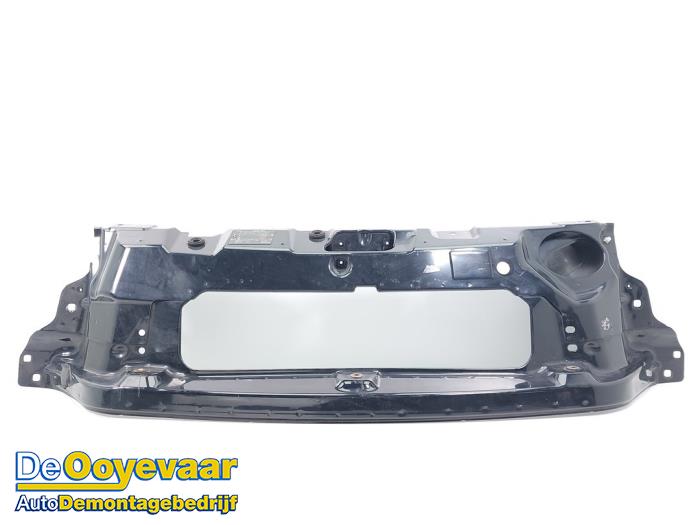 Używane Panel przedni Iveco New Daily VI 33S16, 35C16, 35S16 Cena € 129,99 Procedura marży oferowane przez Autodemontagebedrijf De Ooyevaar