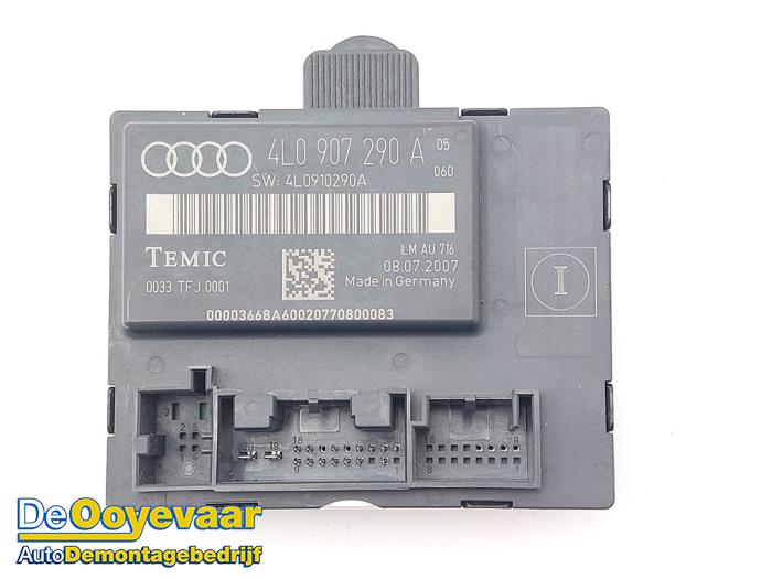 Usados Módulo electrónico central Audi Q7 (4LB) 4.2 FSI V8 32V Precio € 29,99 Norma de margen ofrecido por Autodemontagebedrijf De Ooyevaar