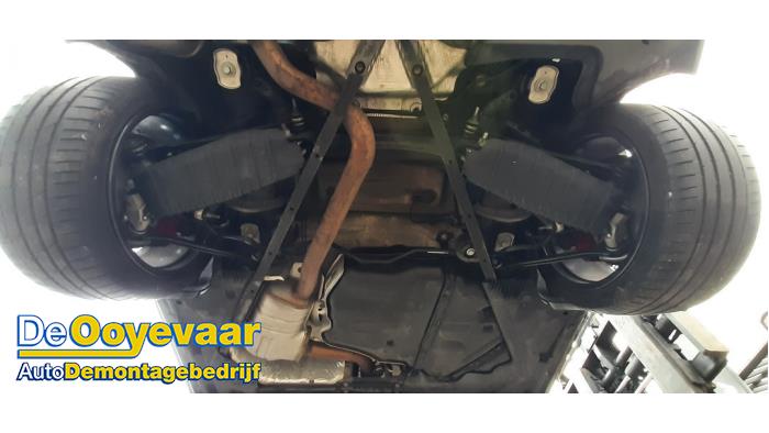 Begagnade Underram Audi A4 Avant (B9) 2.0 40 TDI 16V Pris € 299,99 Marginaltabell erbjuds av Autodemontagebedrijf De Ooyevaar