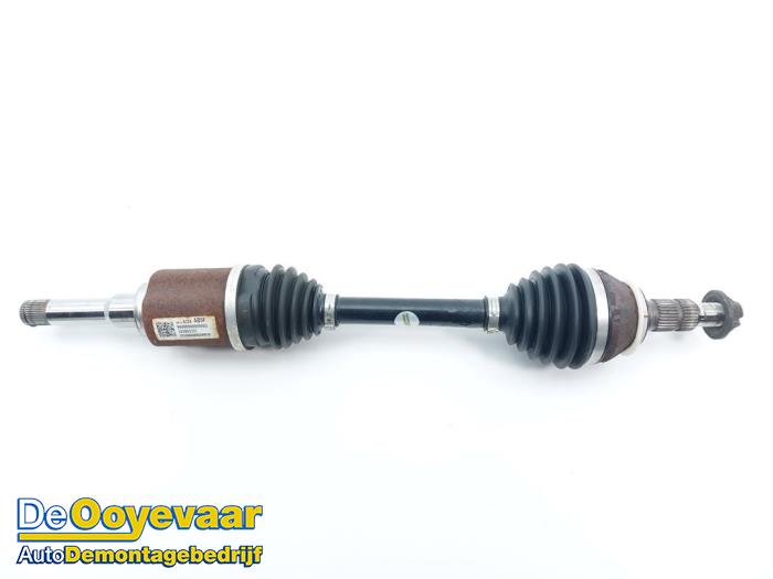Gebrauchte Antriebswelle links vorne Opel Insignia Sports Tourer 1.5 Turbo 16V 165 Preis € 99,99 Margenregelung angeboten von Autodemontagebedrijf De Ooyevaar