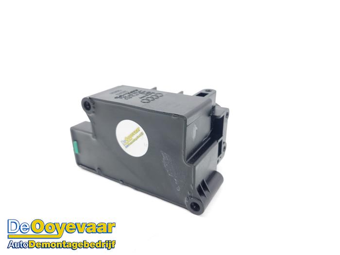 Gebrauchte Ventilblock hydraulisch Audi A6 Allroad Quattro (C7) 3.0 V6 24V TFSI Preis € 69,99 Margenregelung angeboten von Autodemontagebedrijf De Ooyevaar