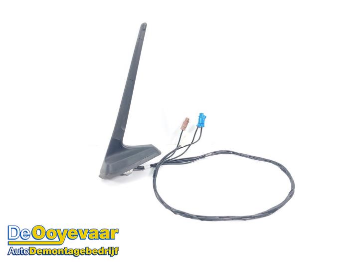 Używane Antena Renault Megane E-Tech (RCB) 60 kWh Cena € 149,99 Procedura marży oferowane przez Autodemontagebedrijf De Ooyevaar
