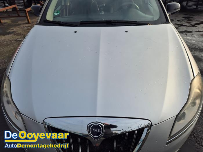 Używane Maska Lancia Delta (844) 1.4 T-Jet 16V 150 Cena € 175,00 Procedura marży oferowane przez Autodemontagebedrijf De Ooyevaar