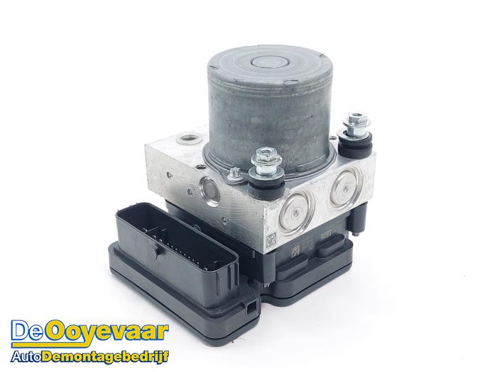 Usagé Pompe ABS Peugeot 5008 II (M4/MC/MJ/MR) 1.6 16V PureTech 180 Prix € 69,99 Règlement à la marge proposé par Autodemontagebedrijf De Ooyevaar