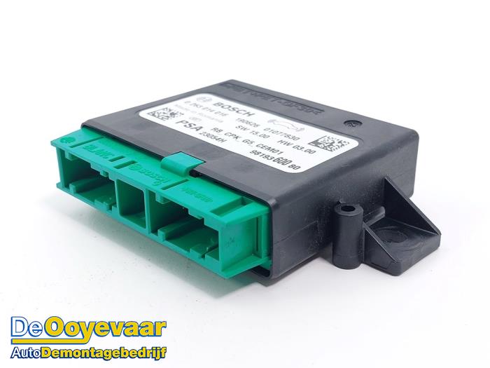 Begagnade PDC-modul Peugeot 5008 II (M4/MC/MJ/MR) 1.6 16V PureTech 180 Pris € 9,99 Marginaltabell erbjuds av Autodemontagebedrijf De Ooyevaar
