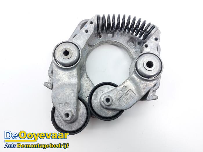 Usados Tensor correa múltiple Ford Explorer (CX740) Precio € 99,99 Norma de margen ofrecido por Autodemontagebedrijf De Ooyevaar