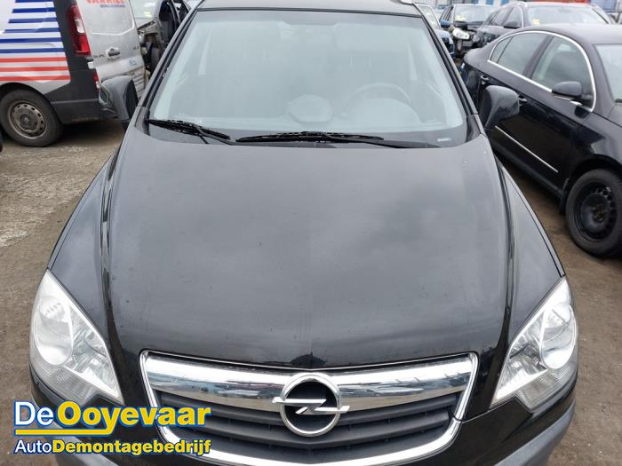Używane Maska Opel Antara (LA6) 2.4 16V 4x4 Cena € 69,99 Procedura marży oferowane przez Autodemontagebedrijf De Ooyevaar