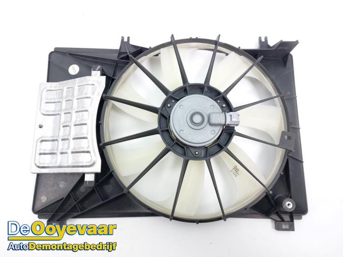 Używane Wentylator Suzuki Baleno (EW/FW) 1.2 Dual Jet 16V Cena € 79,99 Procedura marży oferowane przez Autodemontagebedrijf De Ooyevaar