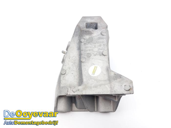 Used Engine mount BMW M760 (G11/12) M760Li xDrive V12 48V TwinPower Turbo Price € 39,99 Margin scheme offered by Autodemontagebedrijf De Ooyevaar