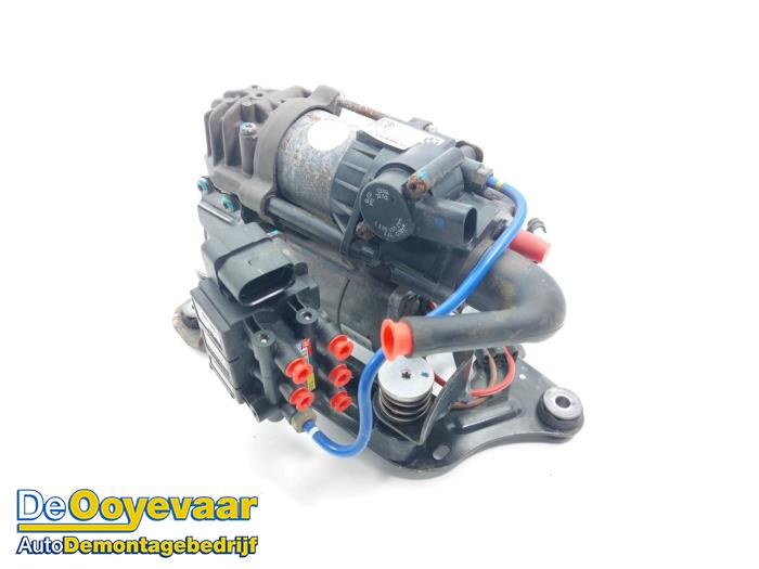 Usados Luftpump (fjädring) BMW M760 (G11/12) M760Li xDrive V12 48V TwinPower Turbo Precio € 395,00 Norma de margen ofrecido por Autodemontagebedrijf De Ooyevaar
