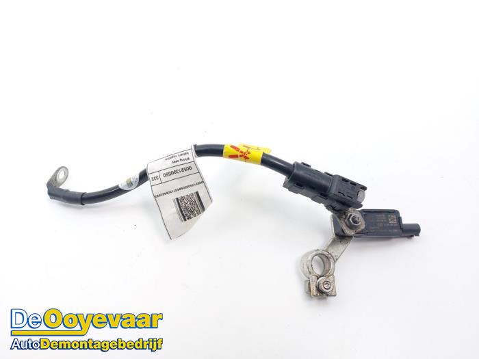Używane Biegun akumulator Fiat 500e (332) 42 kWh Cena € 29,99 Procedura marży oferowane przez Autodemontagebedrijf De Ooyevaar