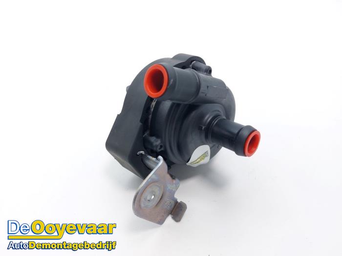 Begagnade Extra vattenpump Fiat 500e (332) 42 kWh Pris € 69,99 Marginaltabell erbjuds av Autodemontagebedrijf De Ooyevaar