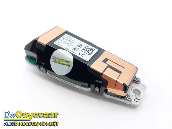 Używane Antena BMW 1 serie (F70) 120 1.5 TwinPower Turbo 12V Cena € 35,00 Procedura marży oferowane przez Autodemontagebedrijf De Ooyevaar