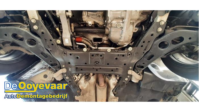 Begagnade Underram BMW 2 serie Active Tourer (F45) 225xe iPerformance 1.5 TwinPower Turbo 12V Pris € 249,99 Marginaltabell erbjuds av Autodemontagebedrijf De Ooyevaar