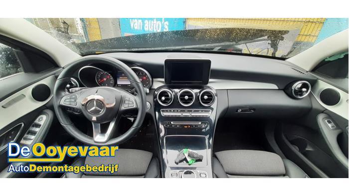 Używane Panel Mercedes C Estate (S205) C-180 1.6 16V BlueEfficiency Cena € 199,99 Procedura marży oferowane przez Autodemontagebedrijf De Ooyevaar