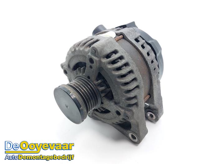 Usagé Dynamo Ford Fiesta 6 (JA8) 1.0 EcoBoost 12V 125 Prix € 49,99 Règlement à la marge proposé par Autodemontagebedrijf De Ooyevaar