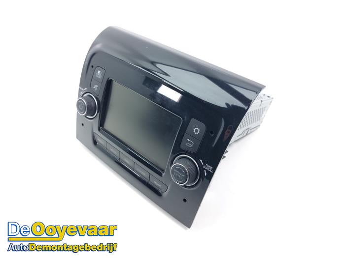Usagé Système navigation Citroen Jumper (U9) 2.2 Blue HDi 140 Prix € 449,99 Règlement à la marge proposé par Autodemontagebedrijf De Ooyevaar