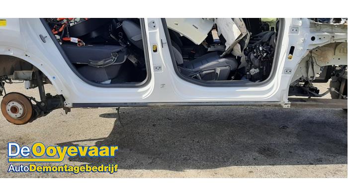Używane Próg prawy Citroen C4 Berline (BA/BB/BC) ë-C4 50 kWh Cena na żądanie oferowane przez Autodemontagebedrijf De Ooyevaar