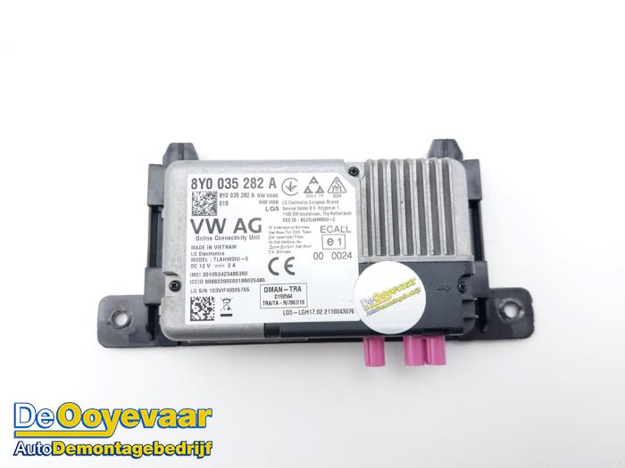 Usados Módulo de comunicación Audi A3 Sportback (8YA) 1.0 30 TFSI 12V Mild hybrid Precio € 224,99 Norma de margen ofrecido por Autodemontagebedrijf De Ooyevaar