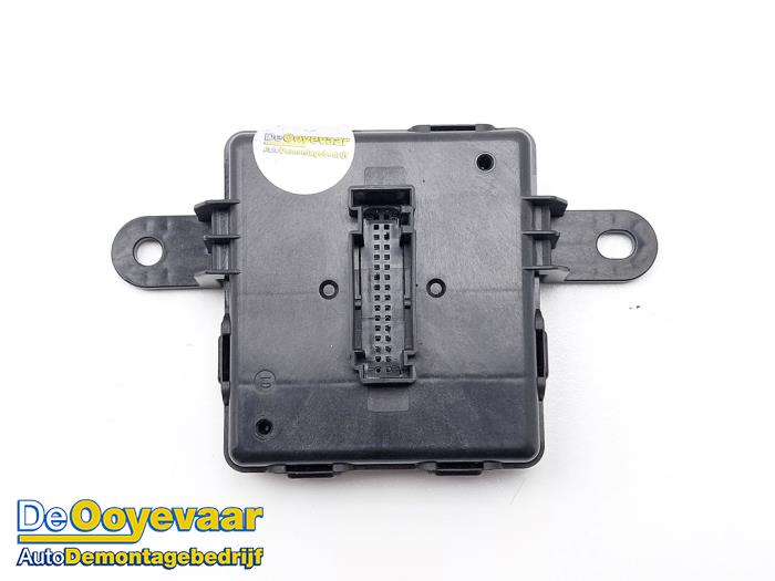 Używane Modul keyless vehicle Audi A3 Sportback (8YA) 1.0 30 TFSI 12V Mild hybrid Cena € 14,99 Procedura marży oferowane przez Autodemontagebedrijf De Ooyevaar