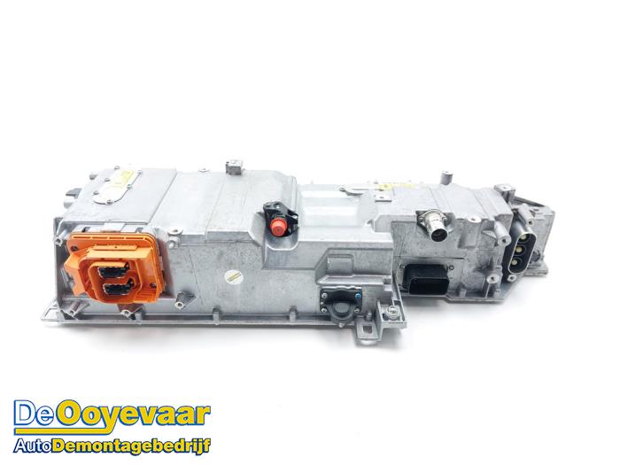 Używane Przetwornica BMW 2 serie Active Tourer (F45) 225xe iPerformance 1.5 TwinPower Turbo 12V Cena € 1.749,99 Procedura marży oferowane przez Autodemontagebedrijf De Ooyevaar