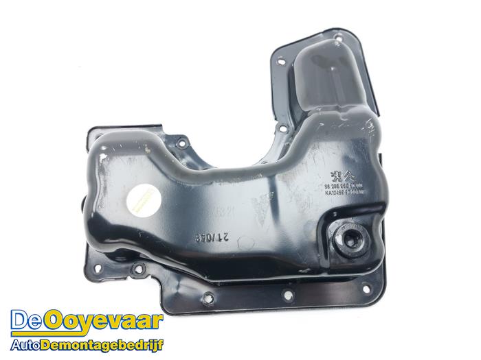 Gebrauchte Ölwanne Peugeot 3008 II (M4/MC/MJ/MR) 1.2 12V e-THP PureTech 130 Preis € 44,99 Margenregelung angeboten von Autodemontagebedrijf De Ooyevaar