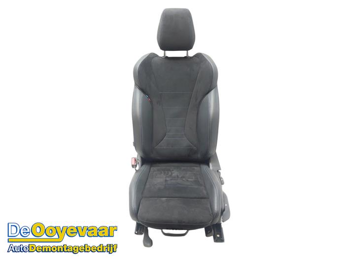Używane Fotel lewy BMW 1 serie (F70) 120 1.5 TwinPower Turbo 12V Cena € 199,99 Procedura marży oferowane przez Autodemontagebedrijf De Ooyevaar