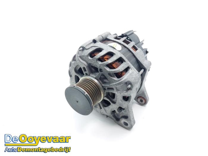 Używane Pradnica Renault Clio IV Estate/Grandtour (7R) 0.9 Energy TCE 90 12V Cena € 59,99 Procedura marży oferowane przez Autodemontagebedrijf De Ooyevaar