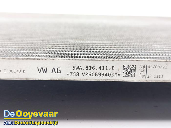 Klima Kondensor van een Audi A3 Sportback (8YA) 1.4 45 TFSIe 16V 2021