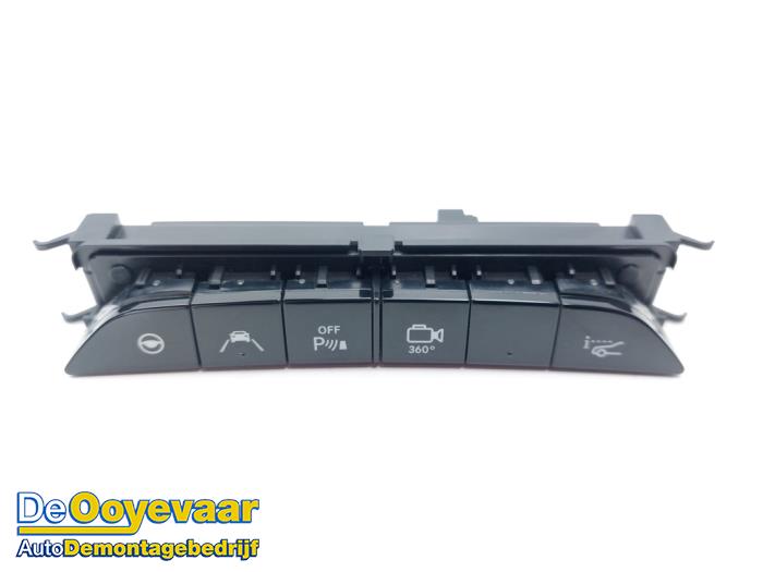 Usagé Commande ordinateur de bord Mercedes S (222.0/222.1) 3.0 S-350 BlueTEC, S-350 d 24V 4-Matic Prix € 74,99 Règlement à la marge proposé par Autodemontagebedrijf De Ooyevaar