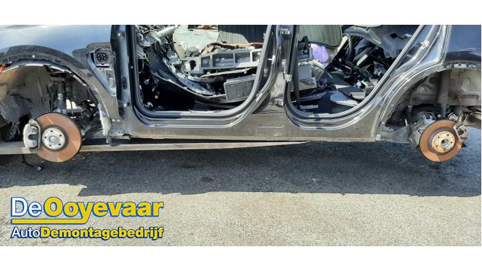 Używane Próg lewy Lynk &amp; Co 01 1.5 PHEV Cena na żądanie oferowane przez Autodemontagebedrijf De Ooyevaar