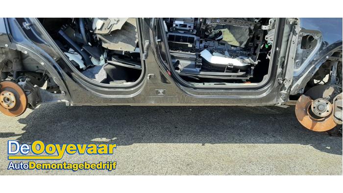 Używane Próg prawy Lynk &amp; Co 01 1.5 PHEV Cena na żądanie oferowane przez Autodemontagebedrijf De Ooyevaar