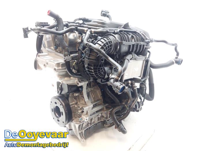 Used Engine Cupra Formentor 1.5 eTSI 16V Price € 2.399,99 Margin scheme offered by Autodemontagebedrijf De Ooyevaar