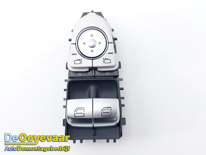 Usados Interruptor de ventanilla eléctrica Mercedes eVito (447.6) 41/60/66 kWh Precio € 64,99 Norma de margen ofrecido por Autodemontagebedrijf De Ooyevaar