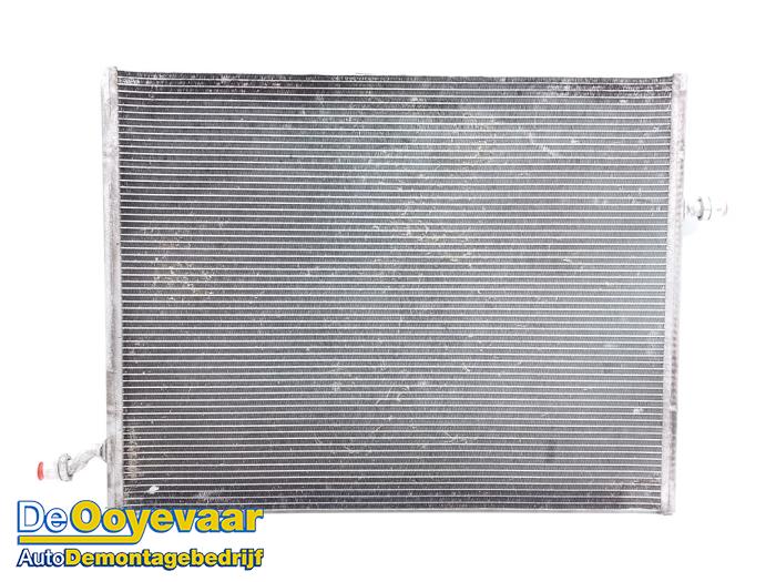 Usagé Radiateur Mercedes S (222.0/222.1) 3.0 S-350 BlueTEC, S-350 d 24V 4-Matic Prix € 125,00 Règlement à la marge proposé par Autodemontagebedrijf De Ooyevaar