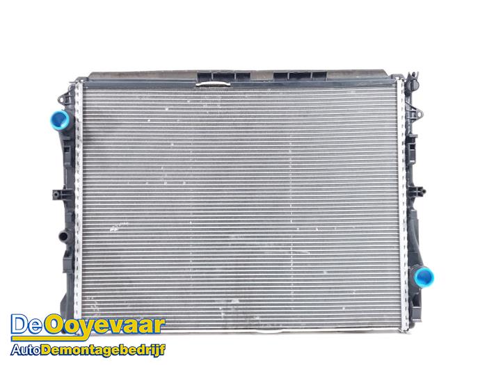 Usagé Radiateur Mercedes S (222.0/222.1) 3.0 S-350 BlueTEC, S-350 d 24V 4-Matic Prix € 65,00 Règlement à la marge proposé par Autodemontagebedrijf De Ooyevaar