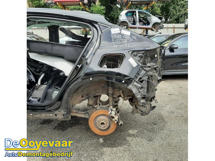 Używane Element karoserii lewy tyl Volvo C40 Recharge (XK) Recharge Cena na żądanie oferowane przez Autodemontagebedrijf De Ooyevaar