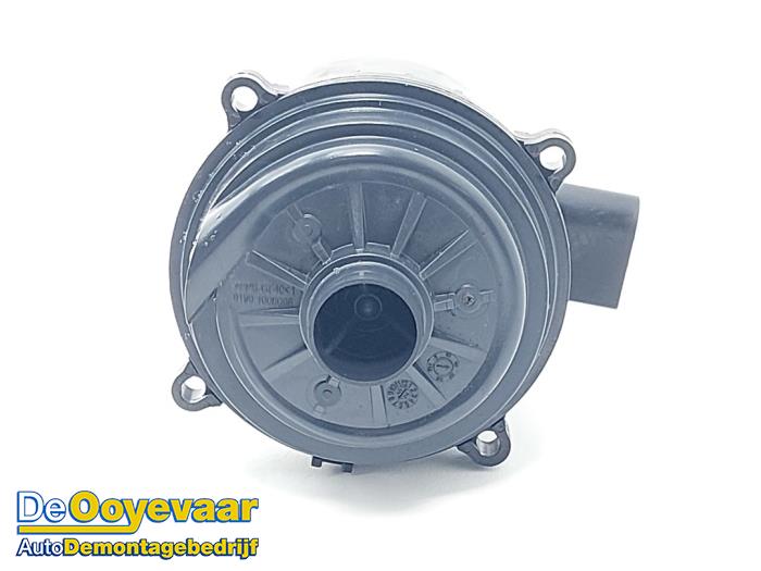 Begagnade Extra vattenpump XPENG G6 AWD Performance 80.8 kWh Pris € 149,99 Marginaltabell erbjuds av Autodemontagebedrijf De Ooyevaar
