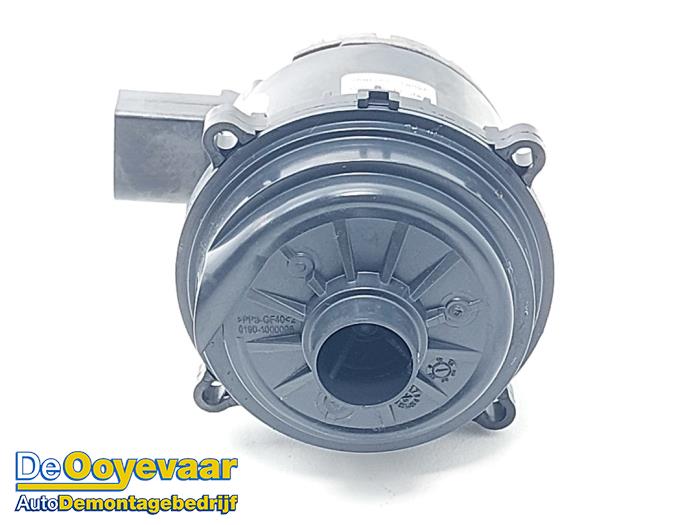 Begagnade Extra vattenpump XPENG G6 AWD Performance 80.8 kWh Pris € 149,99 Marginaltabell erbjuds av Autodemontagebedrijf De Ooyevaar