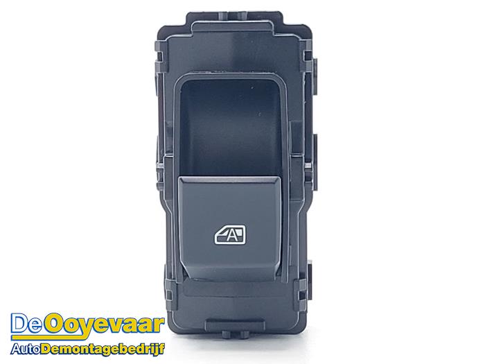 Usados Interruptor de ventanilla eléctrica BYD Dolphin 60,4 kWh Precio € 24,99 Norma de margen ofrecido por Autodemontagebedrijf De Ooyevaar