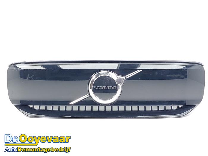 Używane Grill Volvo C40 Recharge (XK) Recharge Cena € 199,99 Procedura marży oferowane przez Autodemontagebedrijf De Ooyevaar