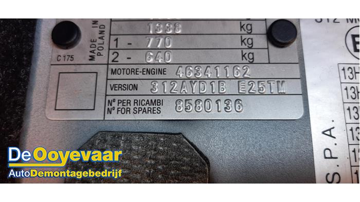 Engine from a Fiat 500 (312) 1.0 Hybrid 2021