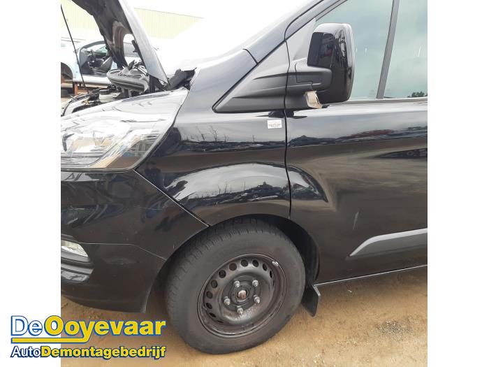 Używane Ekran lewy przód Ford Transit Custom 2.0 TDCi 16V Eco Blue 130 Cena € 169,99 Procedura marży oferowane przez Autodemontagebedrijf De Ooyevaar