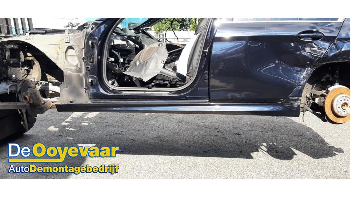 Używane Próg lewy BMW 5 serie (G30) 520i 2.0 TwinPower Turbo 16V Cena na żądanie oferowane przez Autodemontagebedrijf De Ooyevaar