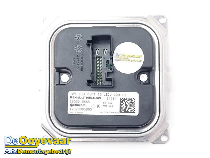 Używane Modułowy reflektor LED Renault Megane IV Estate (RFBK) 1.0 TCE Cena € 45,00 Procedura marży oferowane przez Autodemontagebedrijf De Ooyevaar