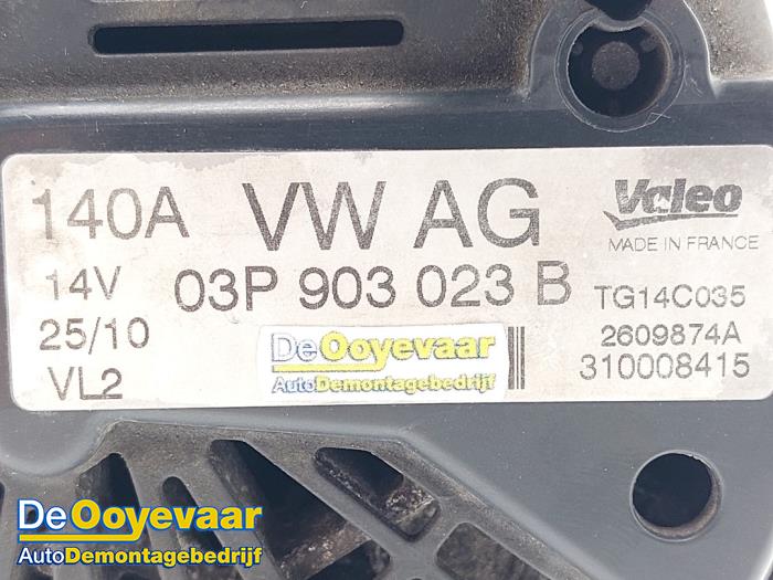 Dynamo från en Volkswagen Polo V (6R) 1.2 TDI 12V BlueMotion 2010