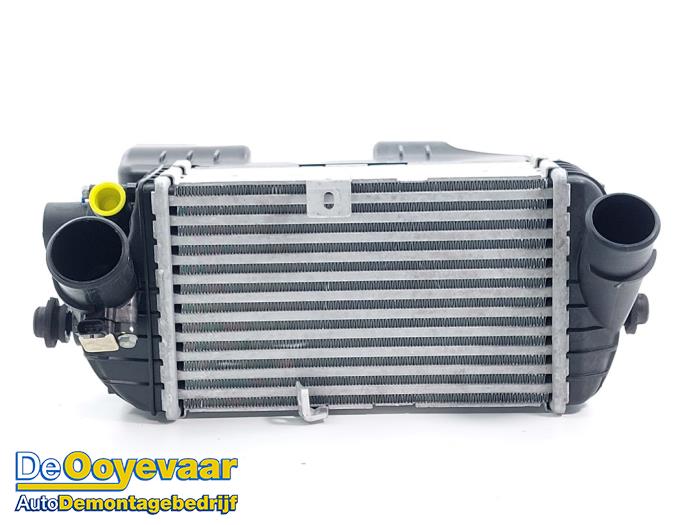 Usados Intercooler Kia Stonic (YB) 1.0i T-GDi 12V Eco-Dynamics+ Precio € 169,99 Norma de margen ofrecido por Autodemontagebedrijf De Ooyevaar