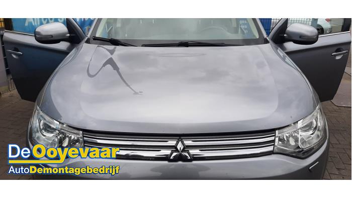 Używane Maska Mitsubishi Outlander (GF/GG) 2.0 16V PHEV 4x4 Cena € 289,99 Procedura marży oferowane przez Autodemontagebedrijf De Ooyevaar