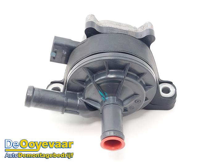 Begagnade Extra vattenpump Jaecoo 7 1.5 GDI SHS-P Pris € 24,99 Marginaltabell erbjuds av Autodemontagebedrijf De Ooyevaar