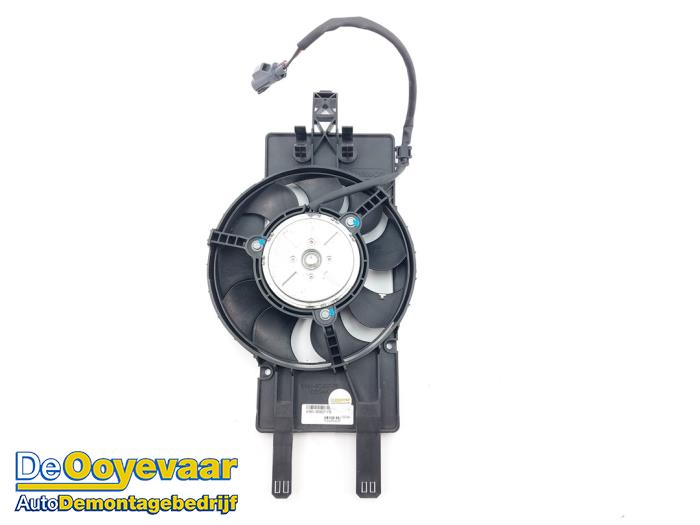 Używane Wentylator Ford Transit Connect (PJ2) 1.0 EcoBoost 12V Cena € 99,99 Procedura marży oferowane przez Autodemontagebedrijf De Ooyevaar
